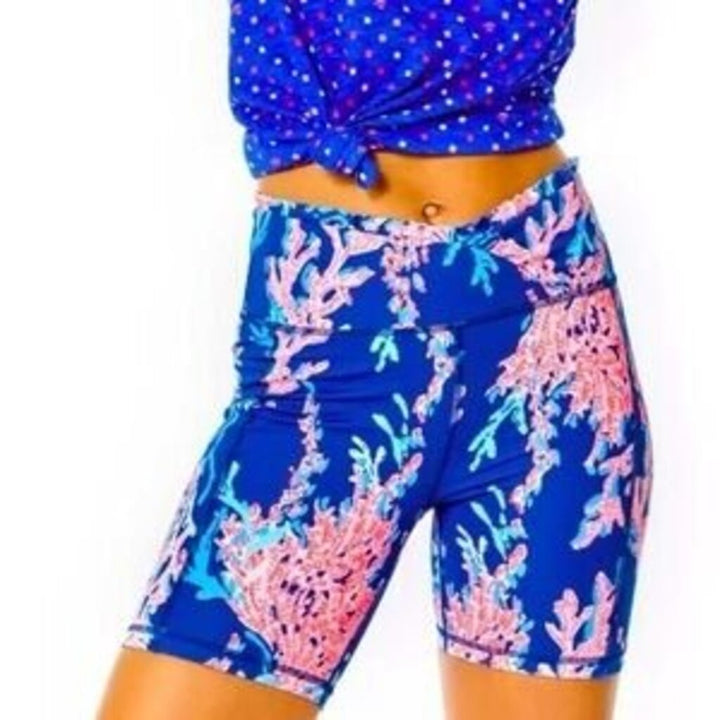 Lilly Pulitzer NWT Weekender High Rise Ruffle Shorts in Borealis Blue Swim On Over (Retails for $98) - Size XXL