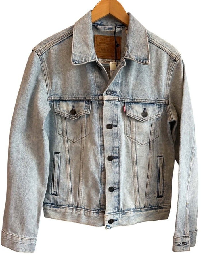 Levi NWT Trucker Jacket - Size XS
