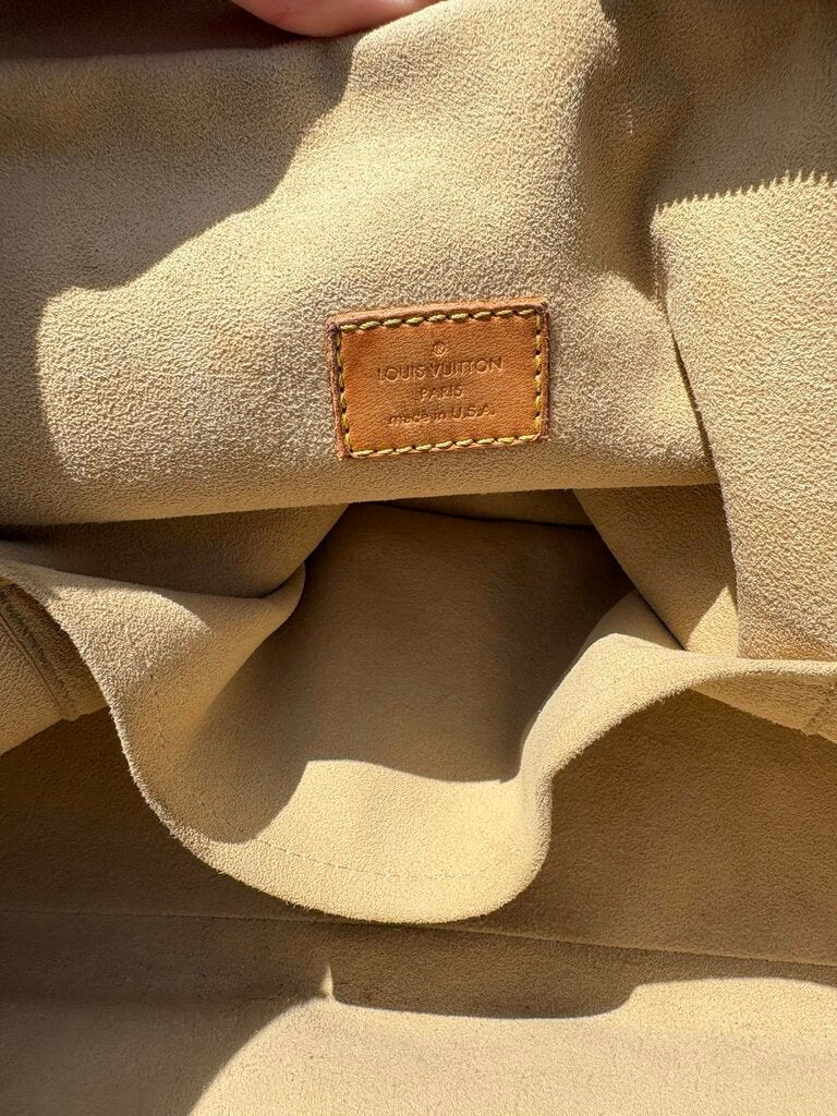 Louis Vuitton Monogram Manhattan GM