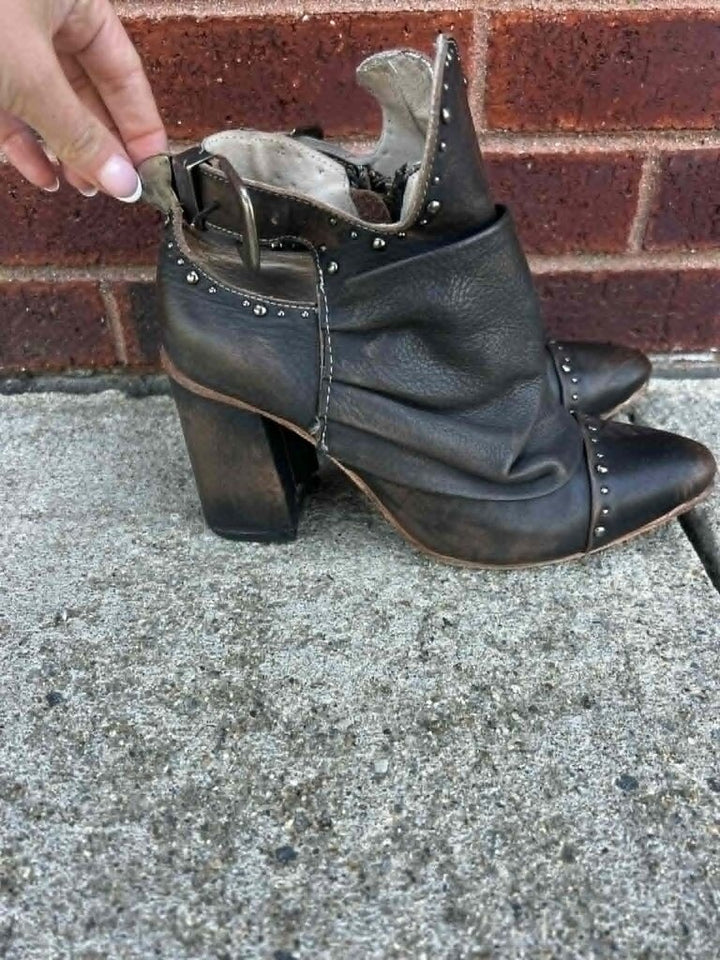 Freebird Jericho Booties- Size 8
