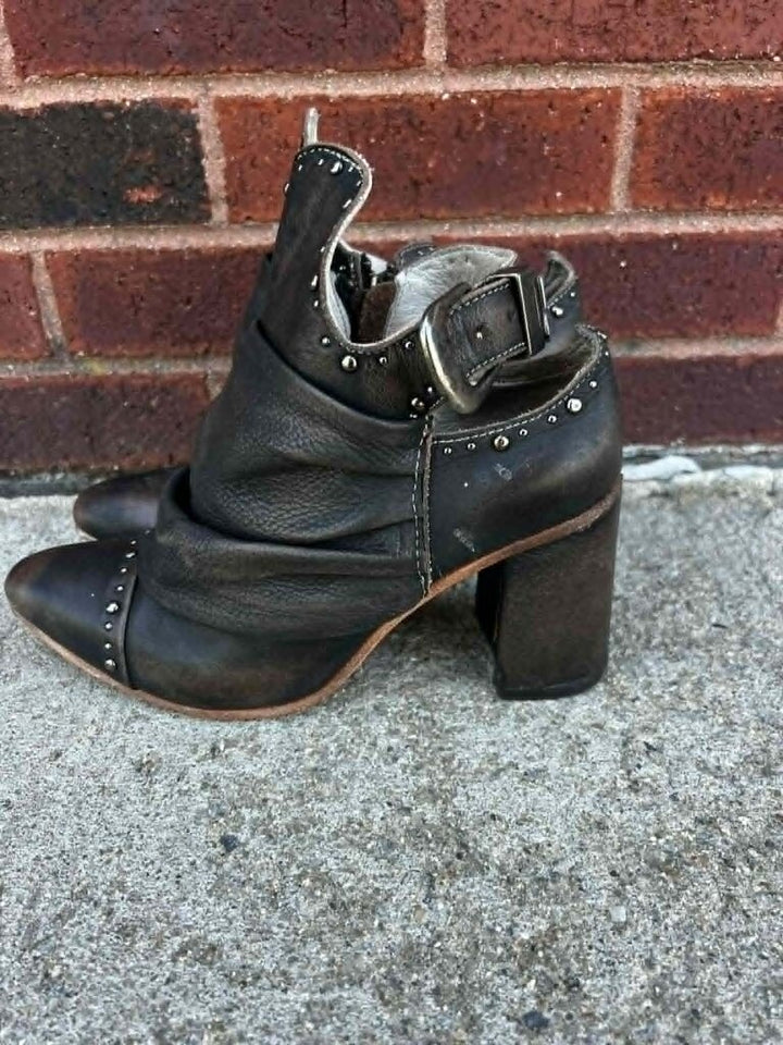 Freebird Jericho Booties- Size 8
