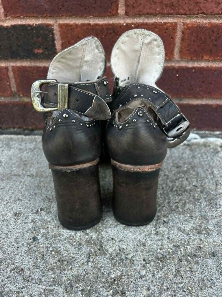 Freebird Jericho Booties- Size 8