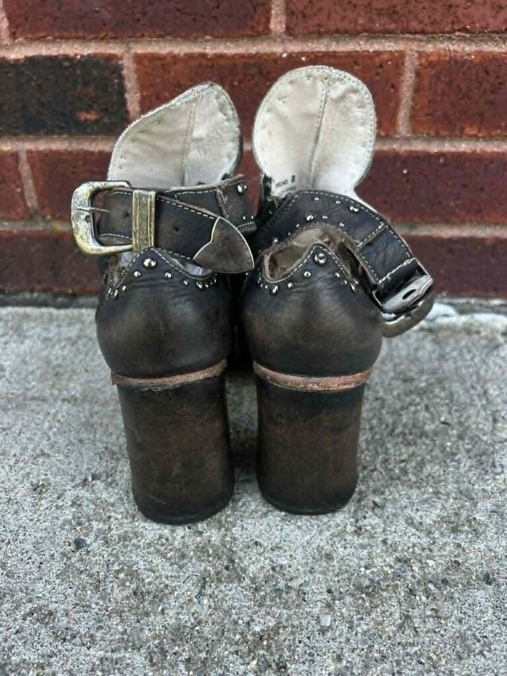 Freebird Jericho Booties- Size 8