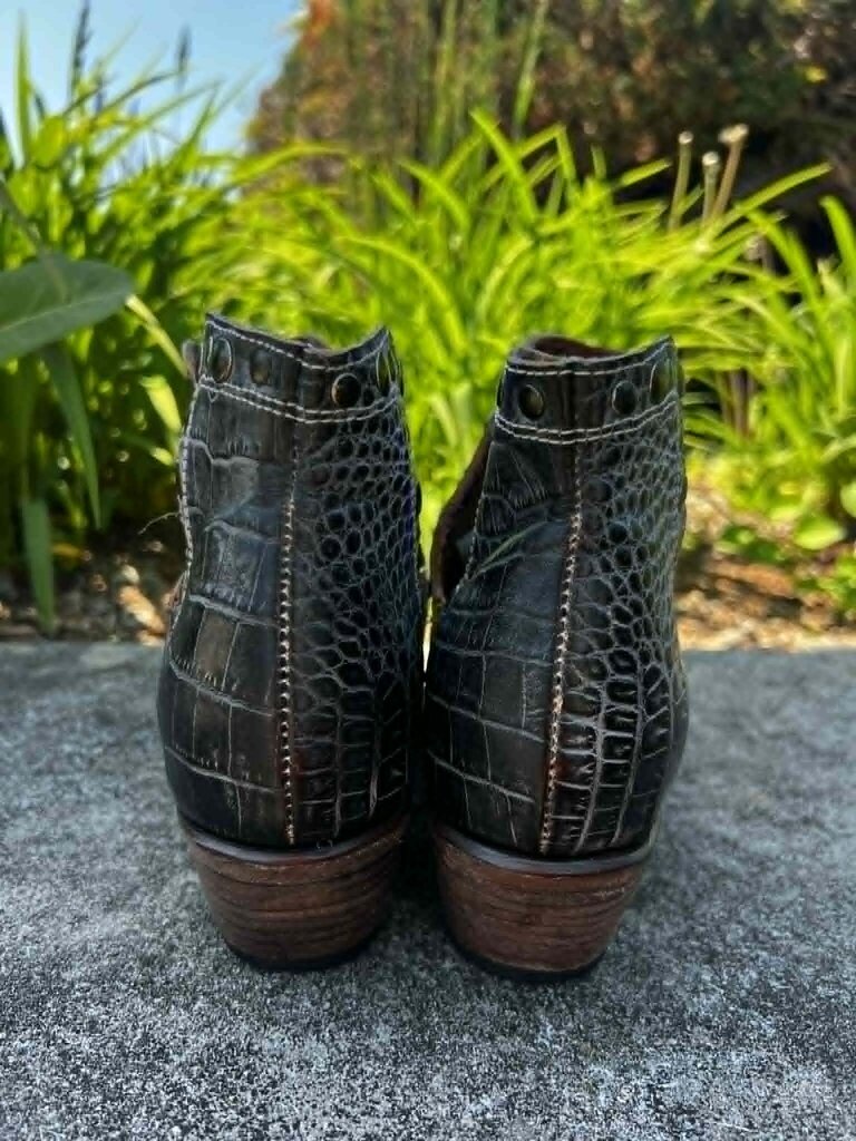 Freebird Mandy Booties- Size 7