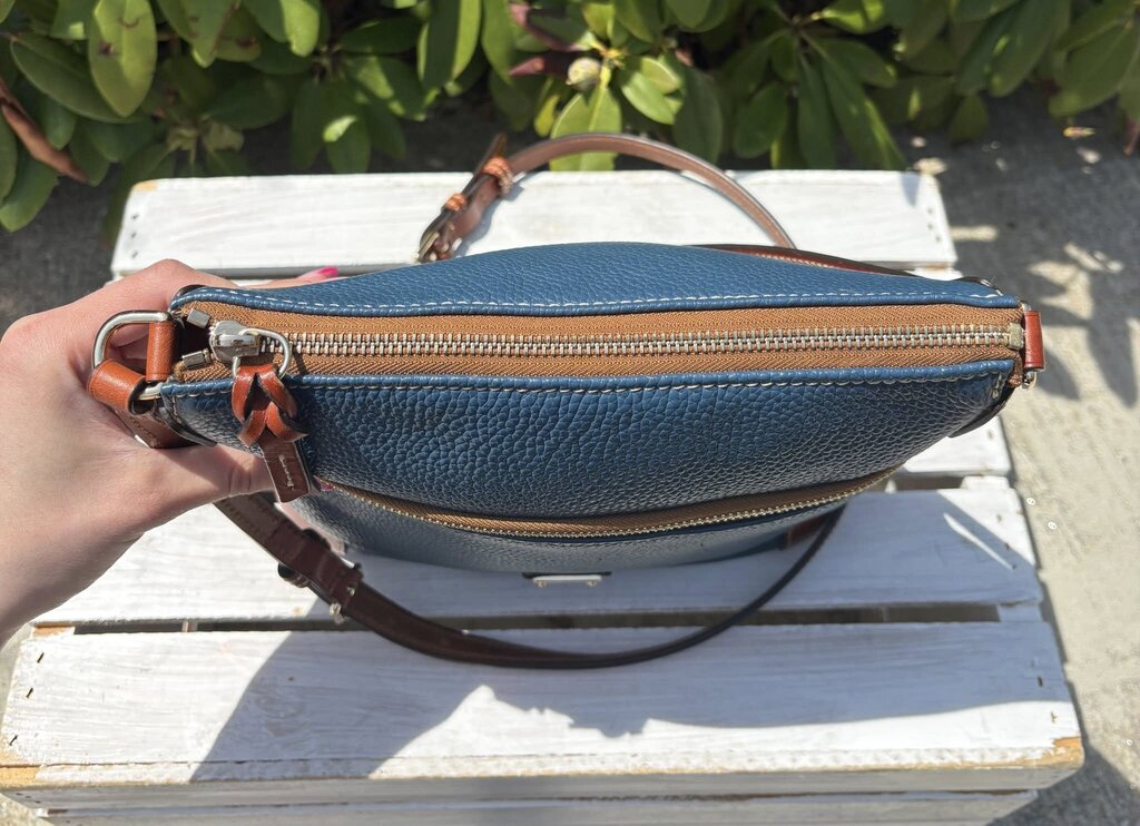 Dooney & Bourke Pebble Grain Crossbody