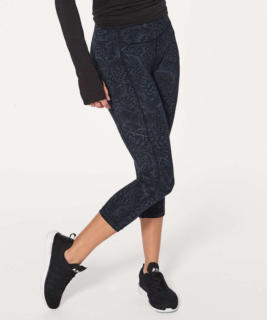 Lululemon Speed Up Crop (21") Leggings in Nouveau Mach Blue Black (Retails for $88) - Size 4