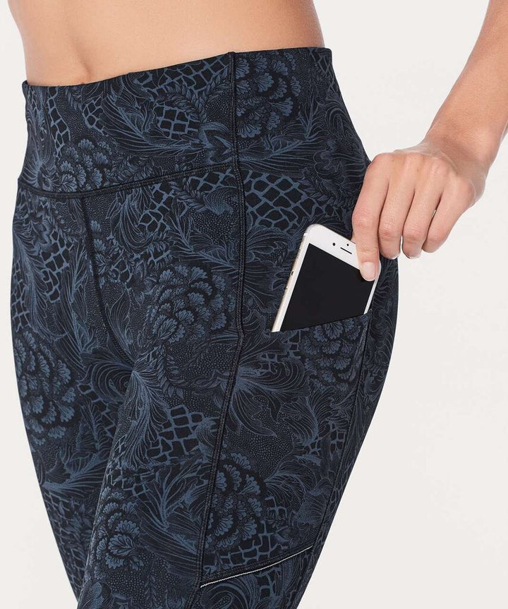 Lululemon Speed Up Crop (21") Leggings in Nouveau Mach Blue Black (Retails for $88) - Size 4
