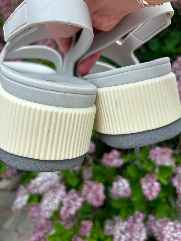 Reef Water Vista Higher Platform Sandals - Size 8
