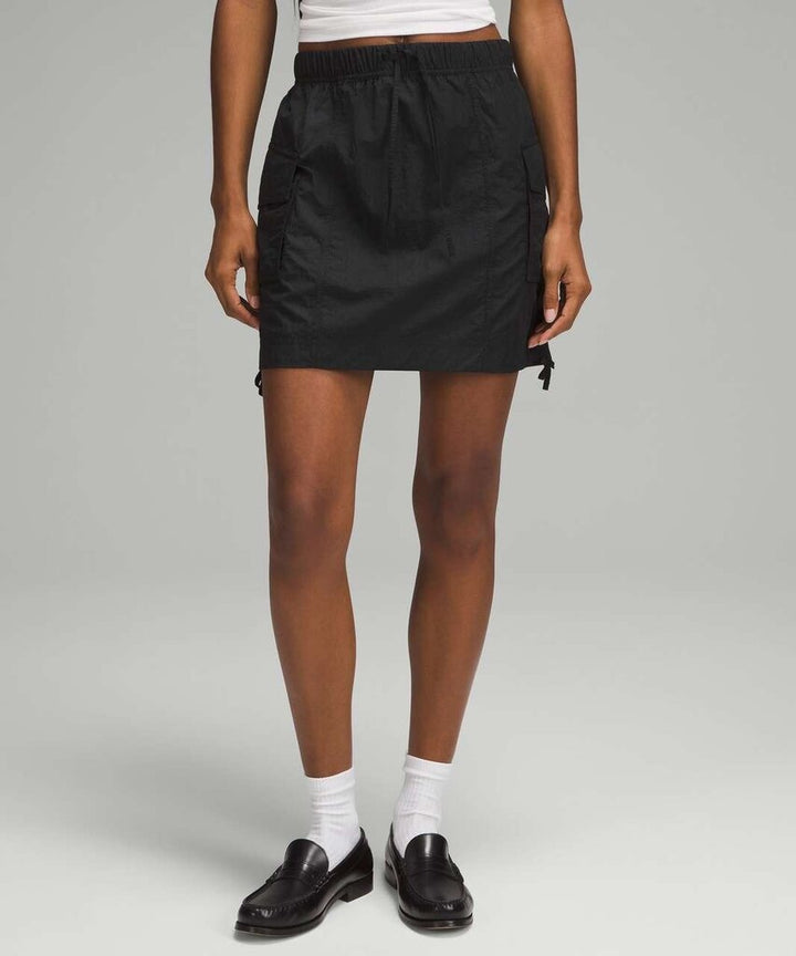 Lululemon NWT Nylon Cargo Mini Skirt in Black- Size Medium (