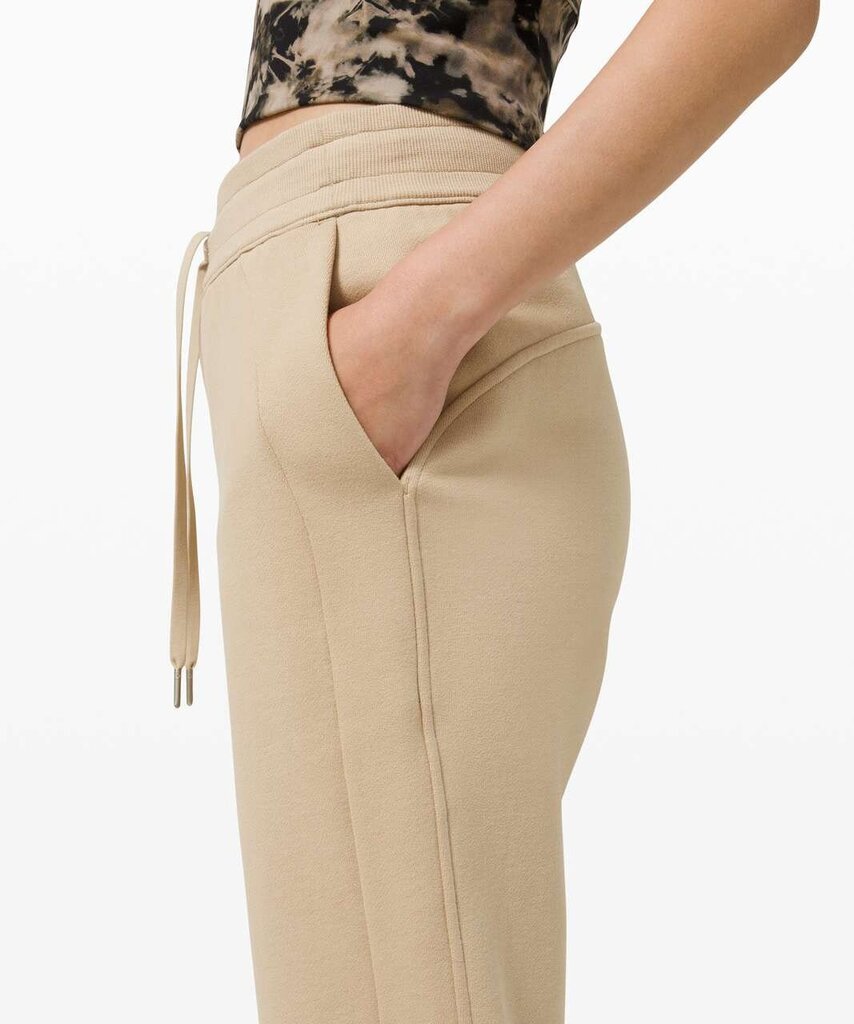 Lululemon Scuba High-Rise Jogger in Trench- Size 2 (Org. Retails for $118)