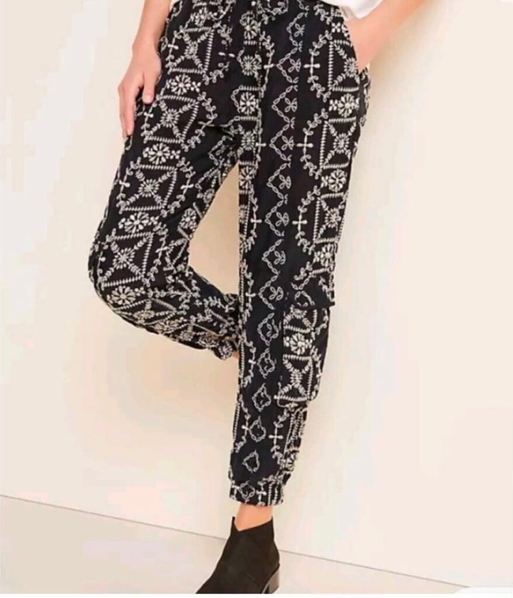 Johnny Was Peaches All Over Embroidered Pants - Size Large