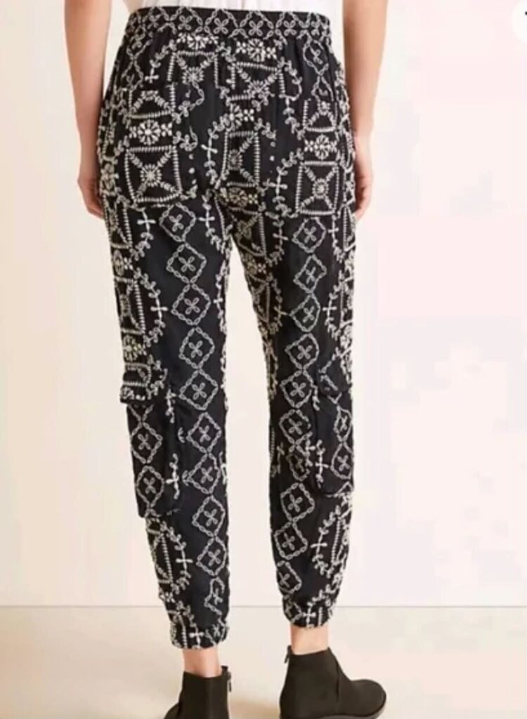 Johnny Was Peaches All Over Embroidered Pants - Size Large
