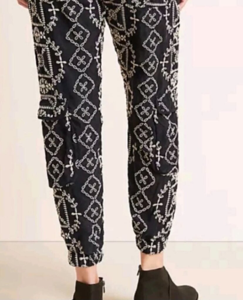 Johnny Was Peaches All Over Embroidered Pants - Size Large