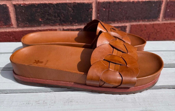 Frye Lily Woven Link Leather Slide Sandals - Size 8