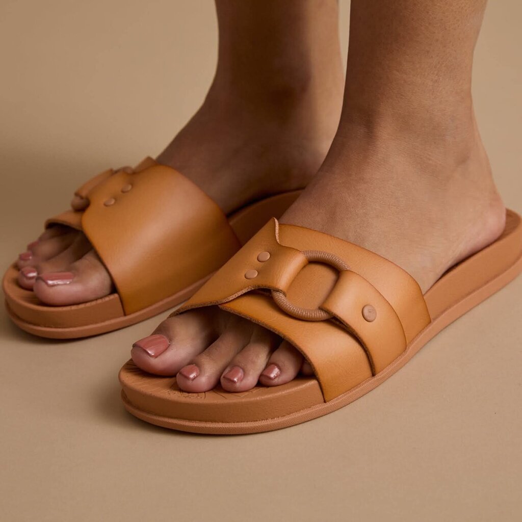 Reef Vista Soho Cruz Slides - Size 8.5