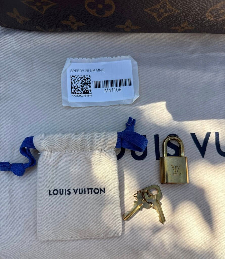 Louis Vuitton Monogram Speedy 25