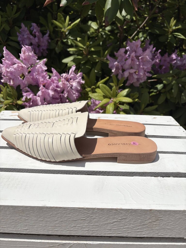 Huma Blanco Woven Leather Mules - Size 39