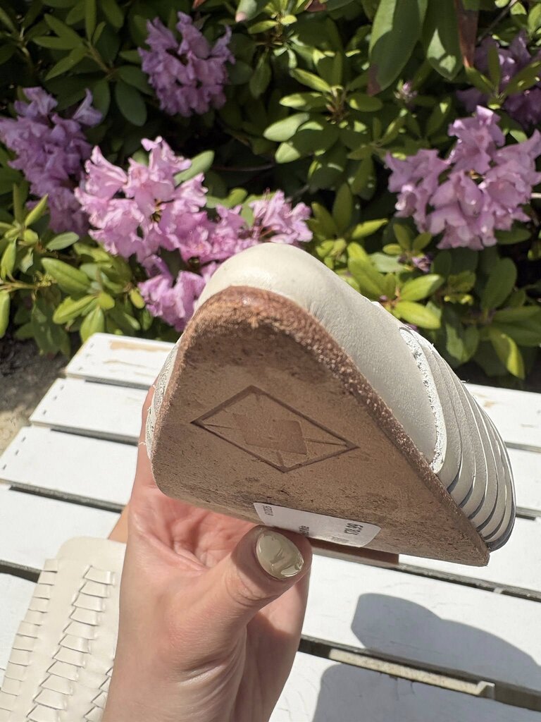 Huma Blanco Woven Leather Mules - Size 39