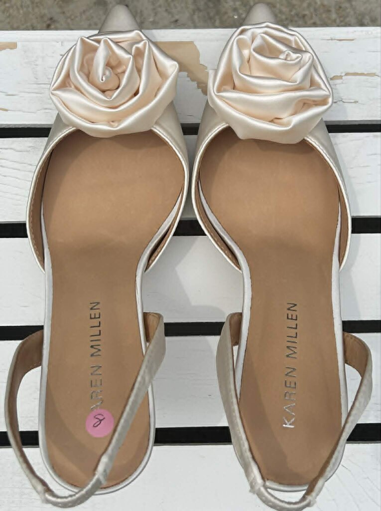 Karen Millen Flower Detail Court Slingback Pumps - Size 8