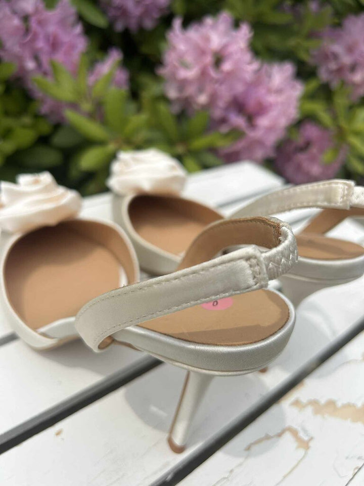 Karen Millen Flower Detail Court Slingback Pumps - Size 8