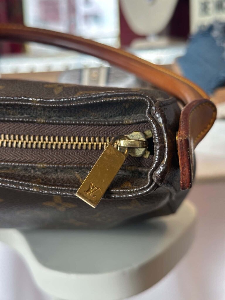 Louis Vuitton Monogram Looping MM
