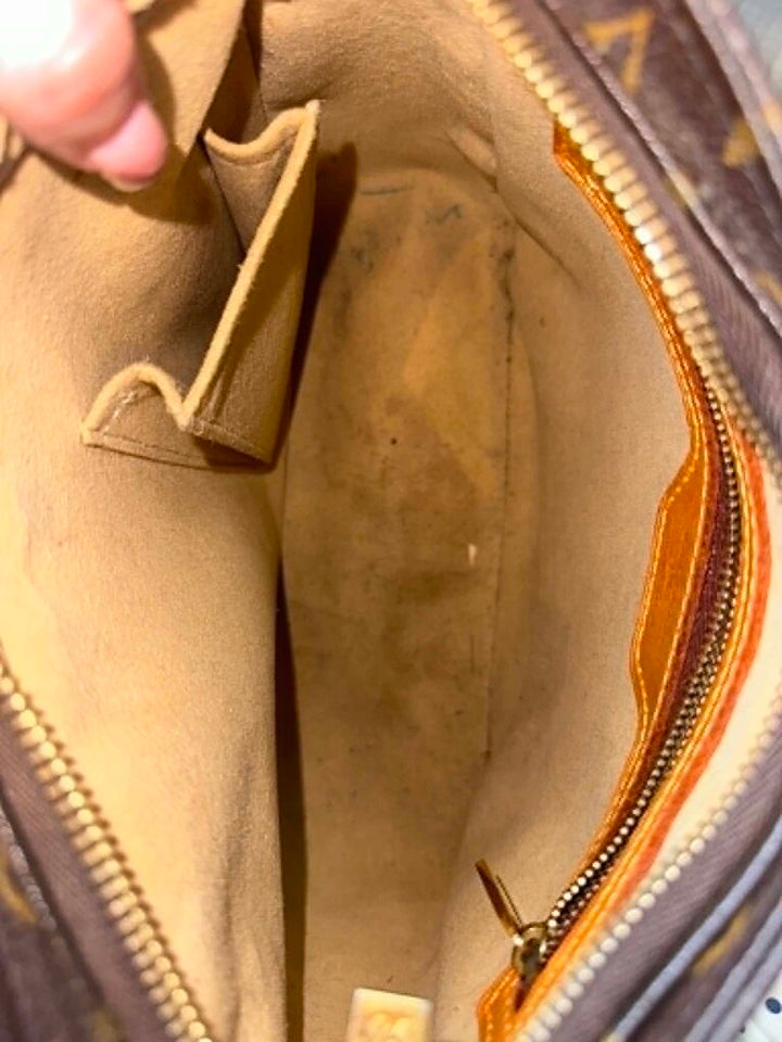 Louis Vuitton Monogram Looping MM