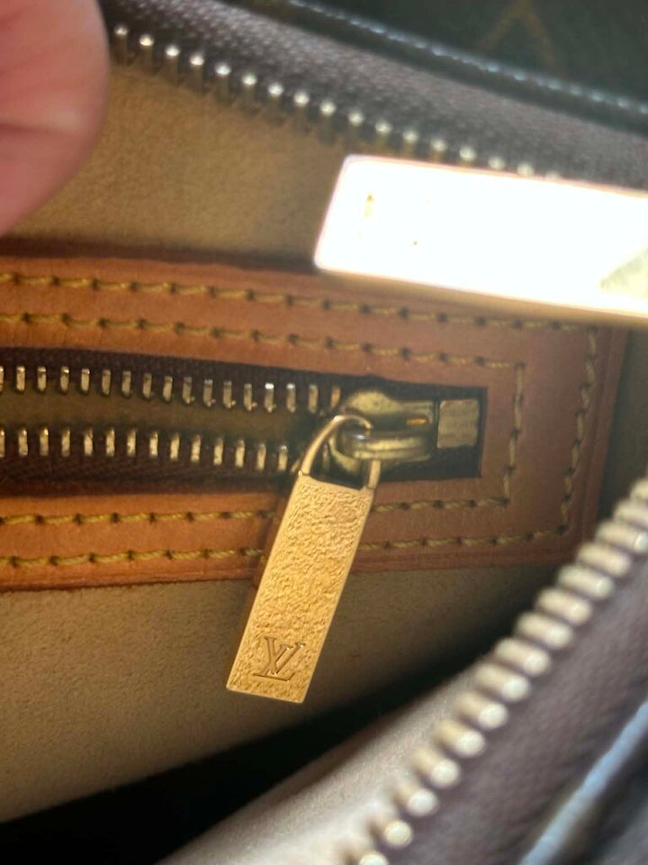 Louis Vuitton Monogram Looping MM