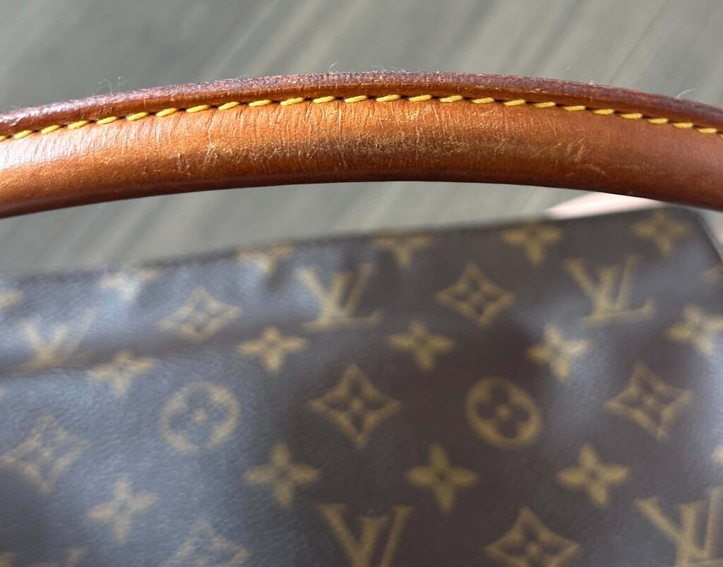 Louis Vuitton Monogram Looping MM