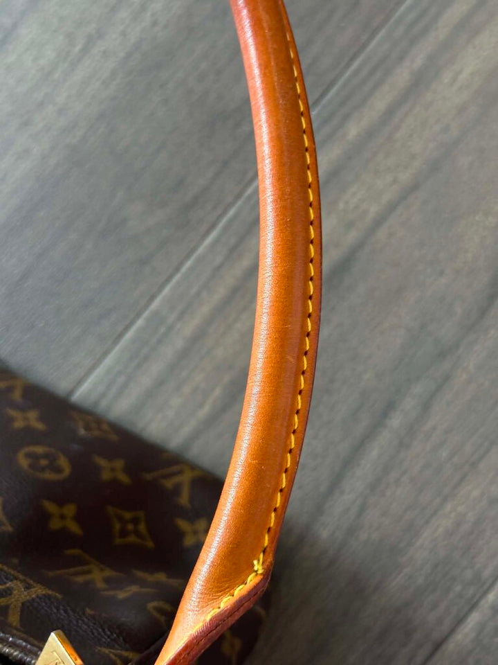 Louis Vuitton Monogram Looping MM