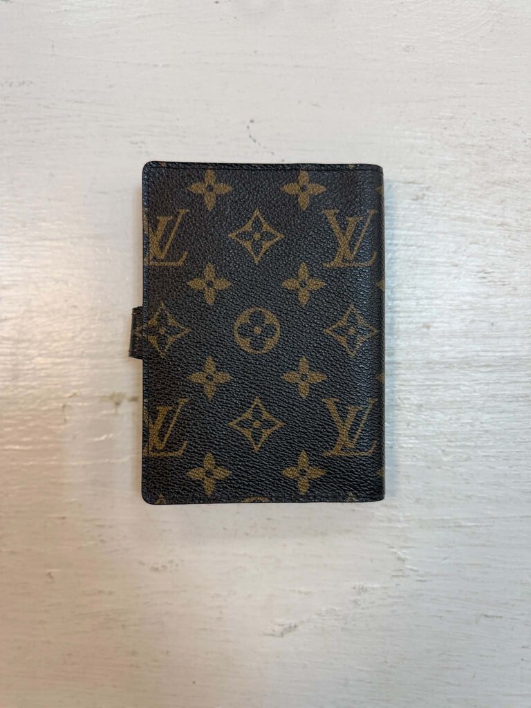 Louis Vuitton Small Ring Agenda Cover
