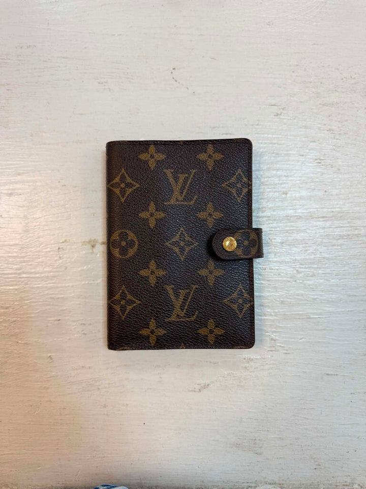 Louis Vuitton Small Ring Agenda Cover