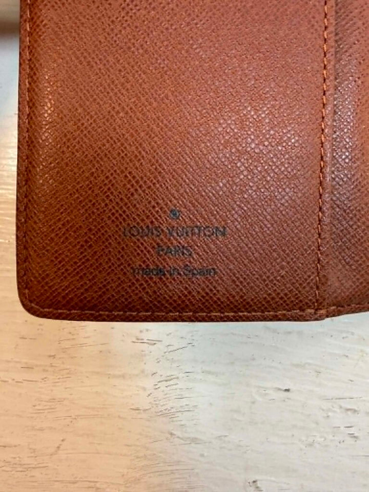 Louis Vuitton Small Ring Agenda Cover