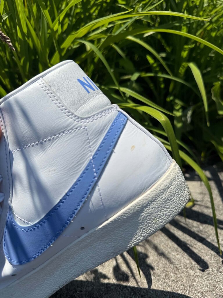 Nike Blazer Mid '77 Sneakers - Size 6.5