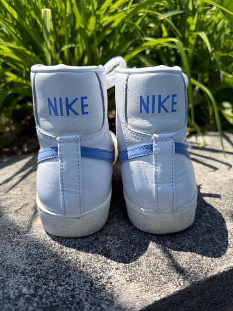 Nike Blazer Mid '77 Sneakers - Size 6.5