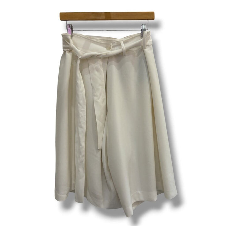 Lafayette 148 NWT Wide Leg Belted Shorts - Size 10 (Retails for $298)