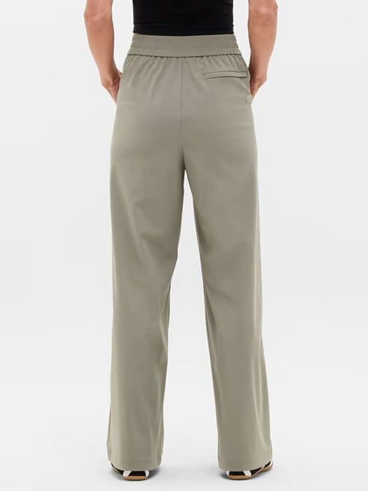 Athleta Pinnacle High Rise Trouser - Size 6