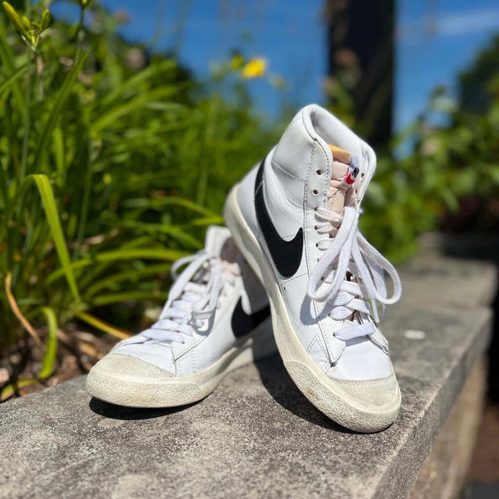 Nike Blazer Mid '77 Vintage Sneakers - Size 7.5