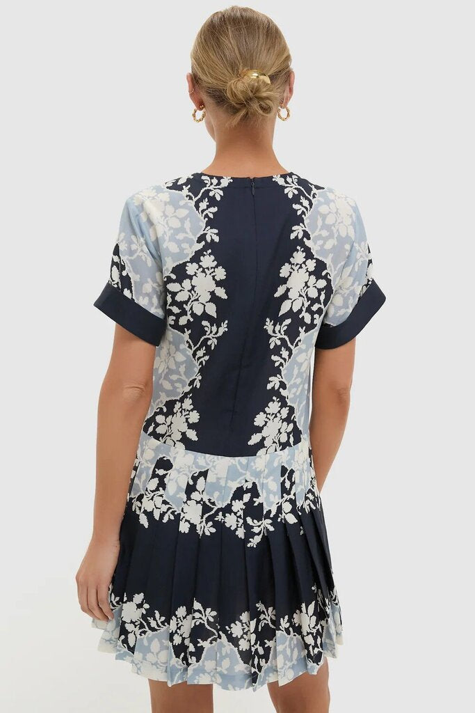 Tuckernuck NWT Pleated Liza Dress in Blue Fog Floral - Size Small (Retails for $268)