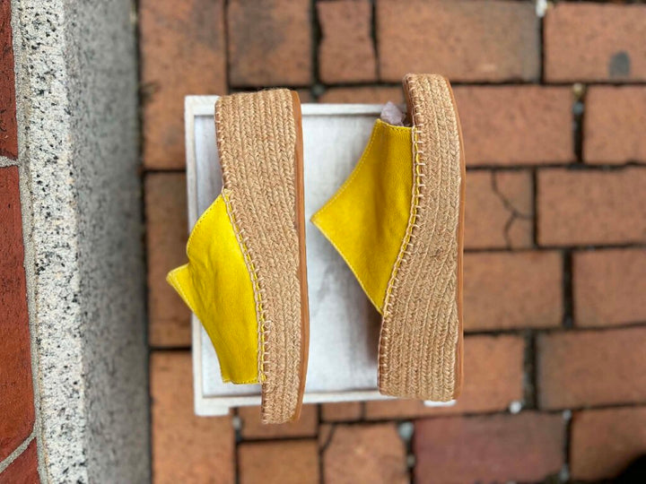 Naguisa Peep Toe Sandals - Size 38