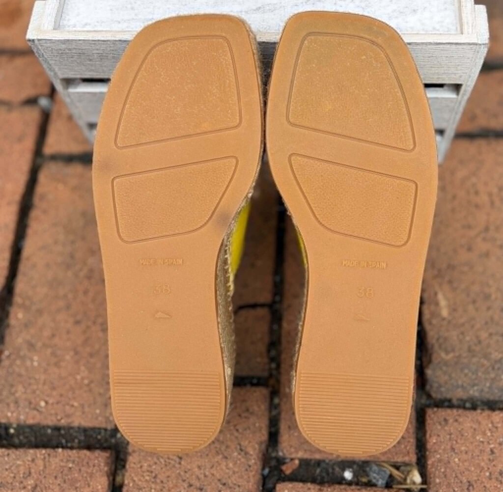 Naguisa Peep Toe Sandals - Size 38
