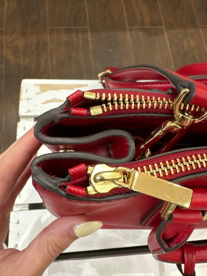 Tory Burch Robinson Double Zip Leather Tote