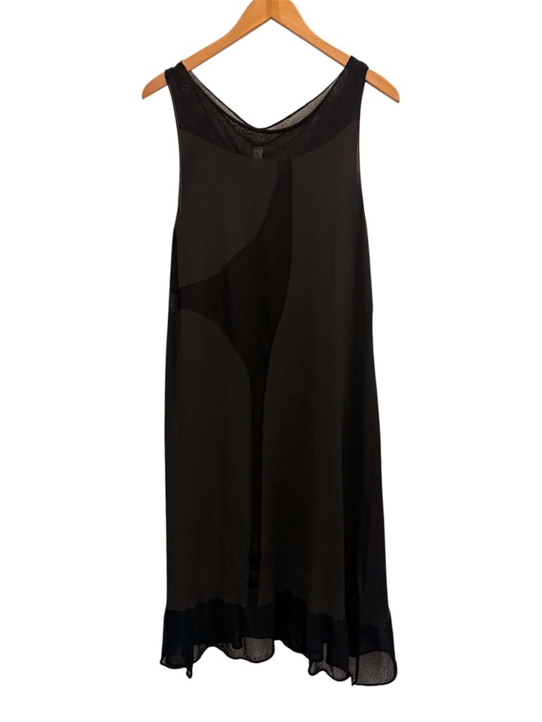 Ingrid Munt NWT Textured Slip Dress (Retails for $232) - Size Medium