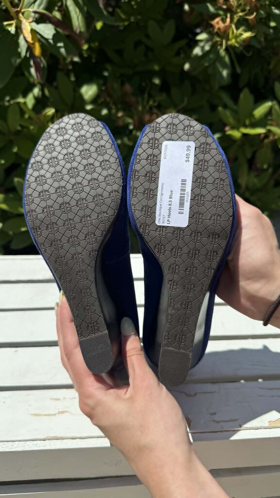 Lilly Pulitzer Resort Chic Wedge Suede Heels - Size 8.5