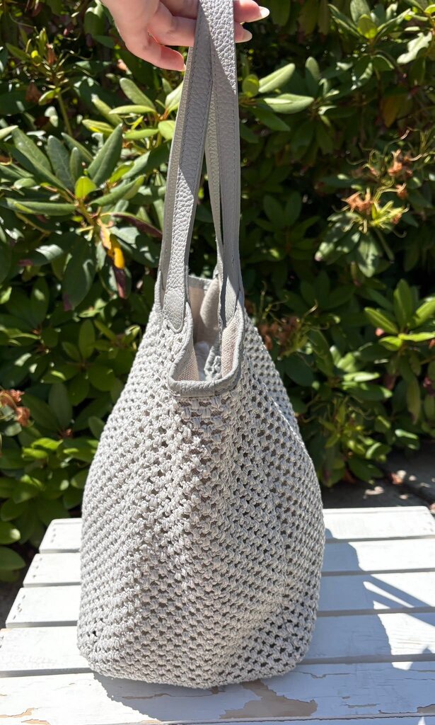 120% Lino Woven Shoulder Bag