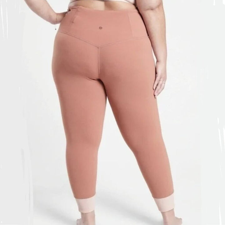 Athleta Elation 7/8 High-Waisted Leggings - Size Small