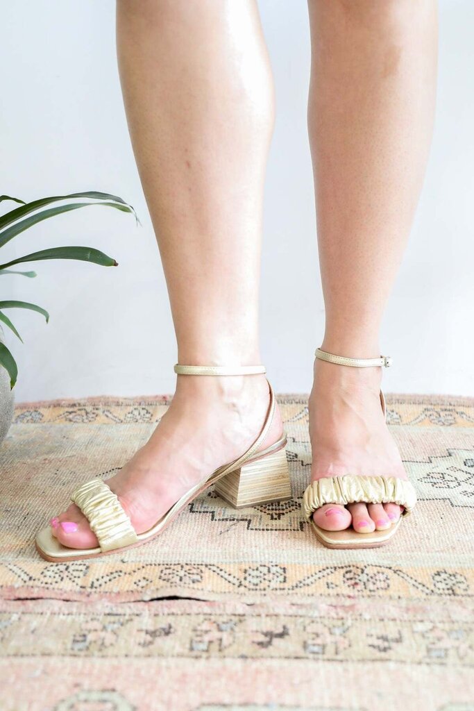 Huma Blanco Rosalinda Heels In Gold - Size 37
