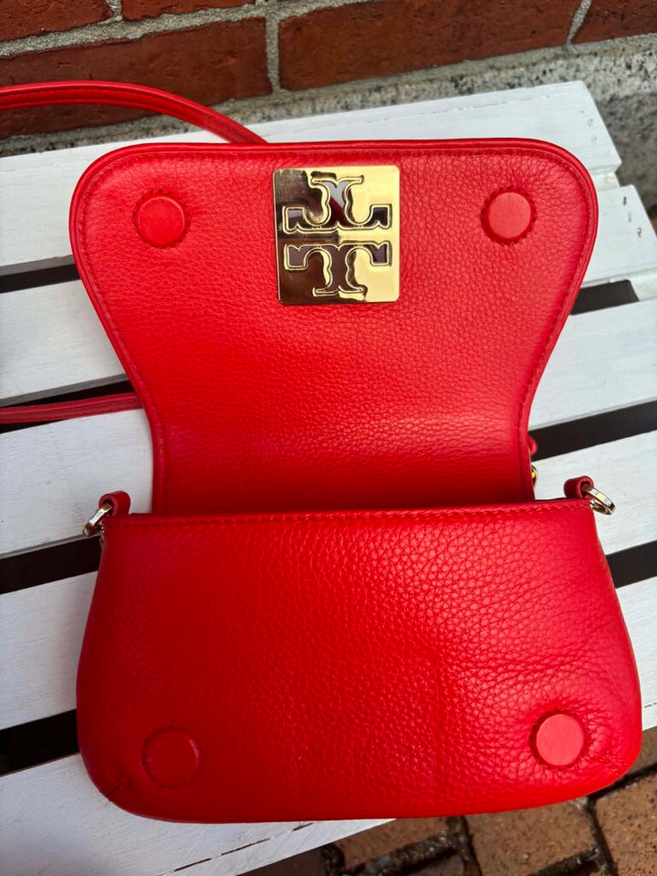 Tory Burch Britten Convertible Crossbody Clutch In Red