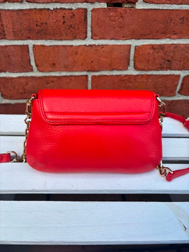 Tory Burch Britten Convertible Crossbody Clutch In Red