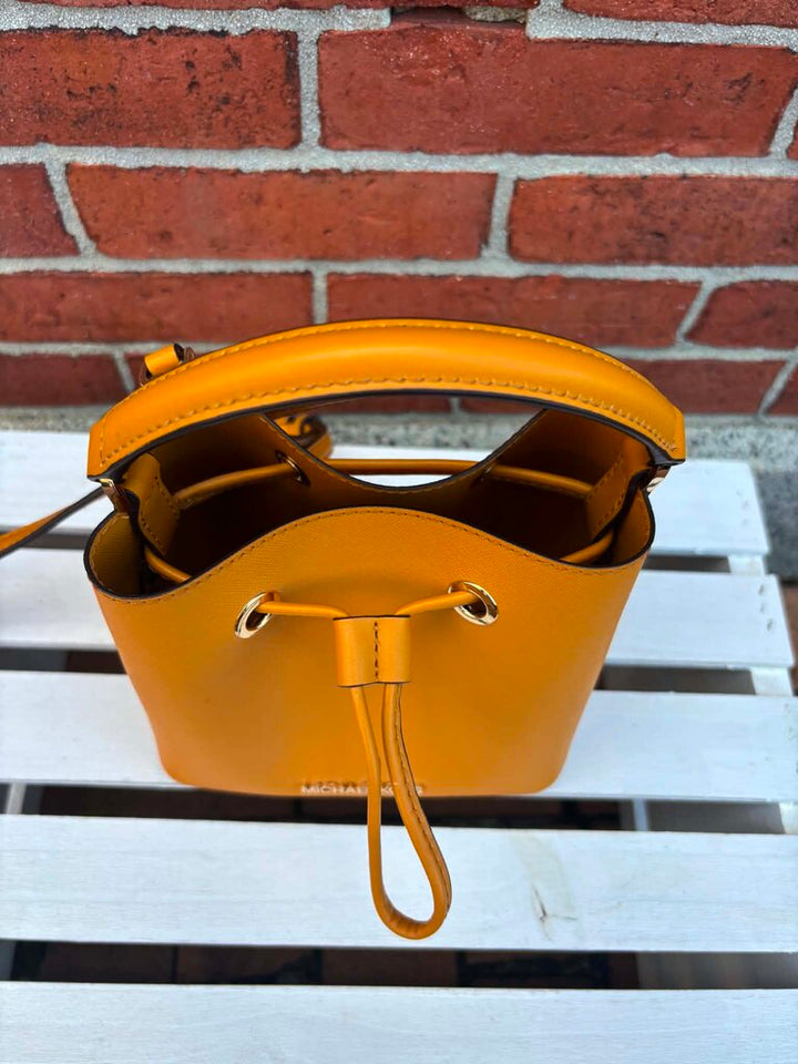 Michael Kors Suri Small Bucket Crossbody In Yellow