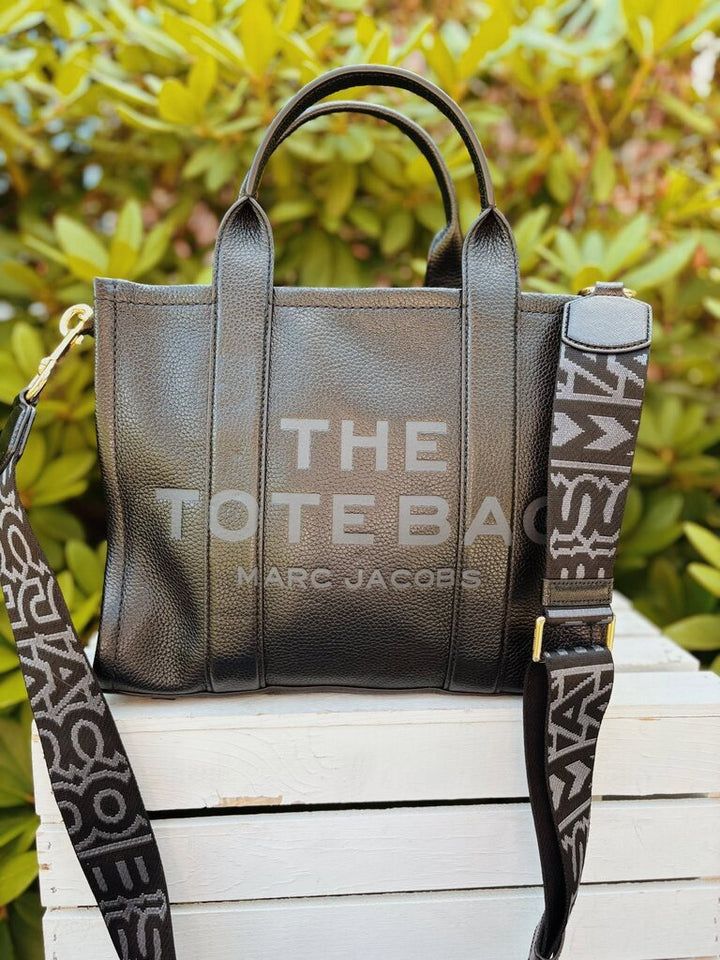 Marc Jacobs The Leather Medium Tote Bag